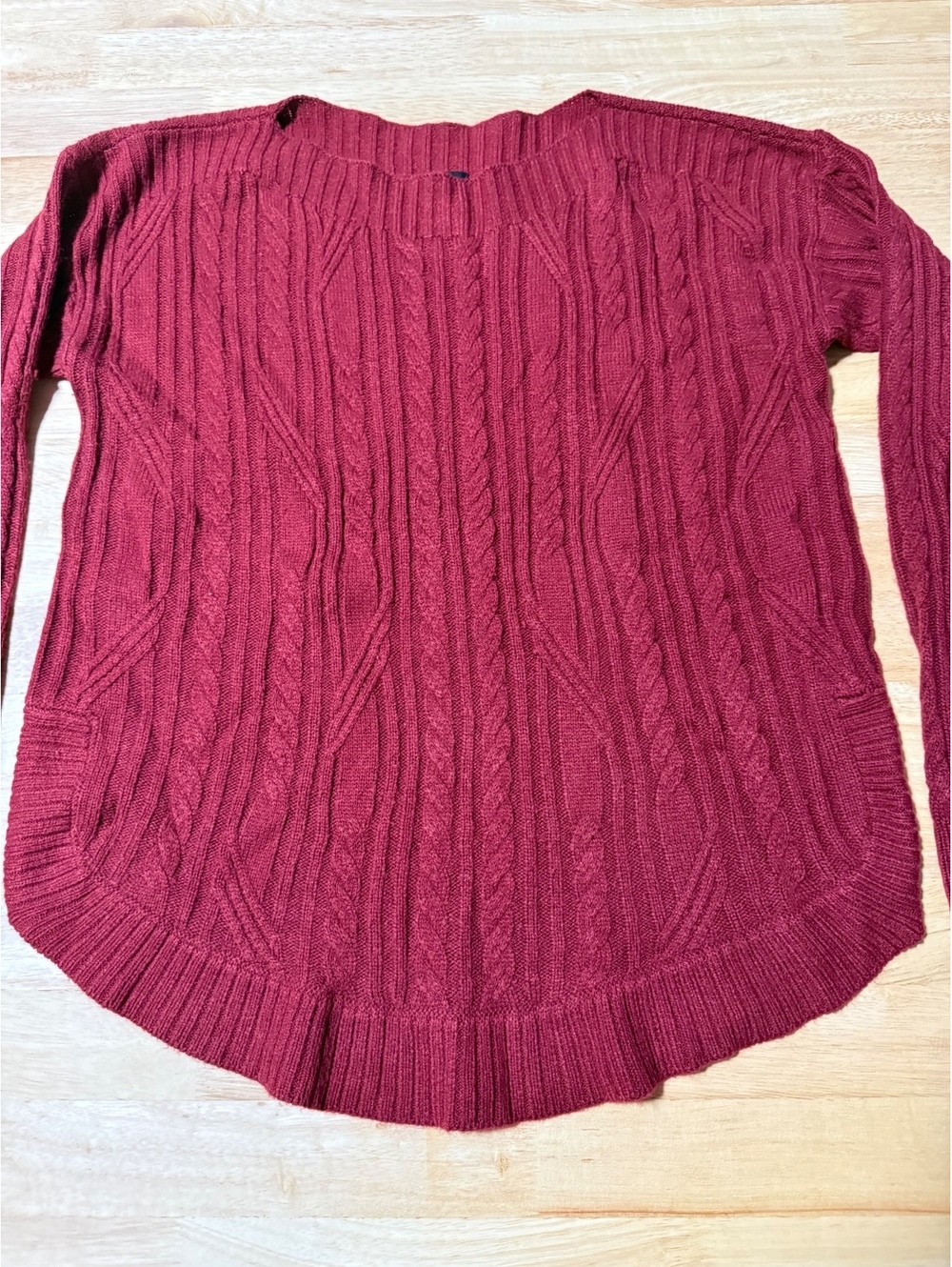 Lee Women’s Small Burgundy Cable Knit Pullover Sweater